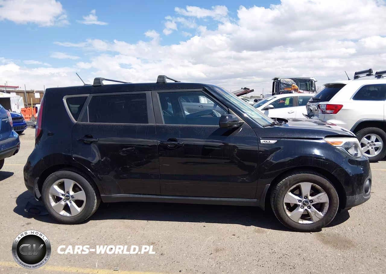 2018 Kia Soul VIN:KNDJN2A22J7524163 - 14