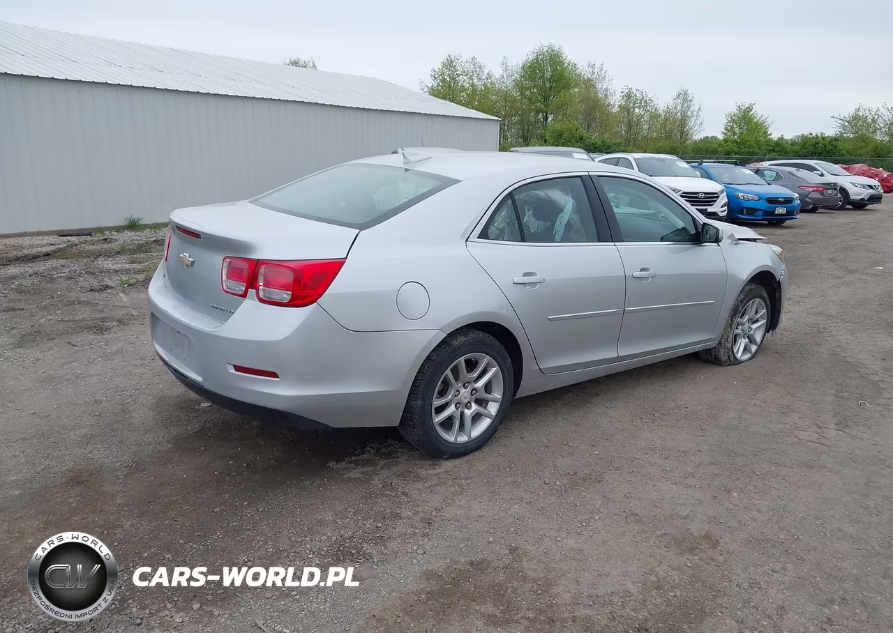 2015 Chevrolet Malibu 1Lt VIN:1G11C5SL4FU143169 - 4