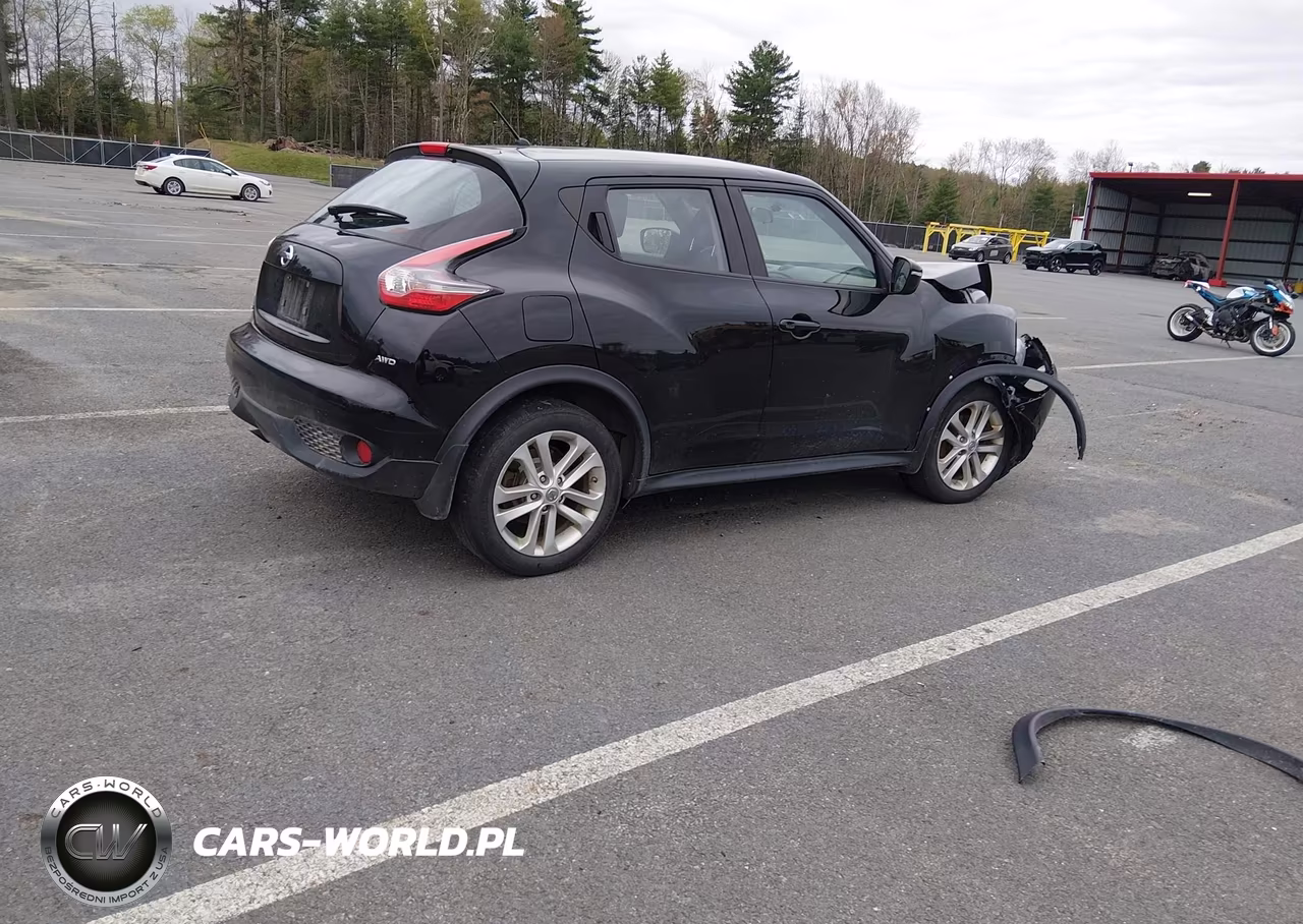 2015 Nissan Juke S VIN:JN8AF5MVXFT557550 - 4