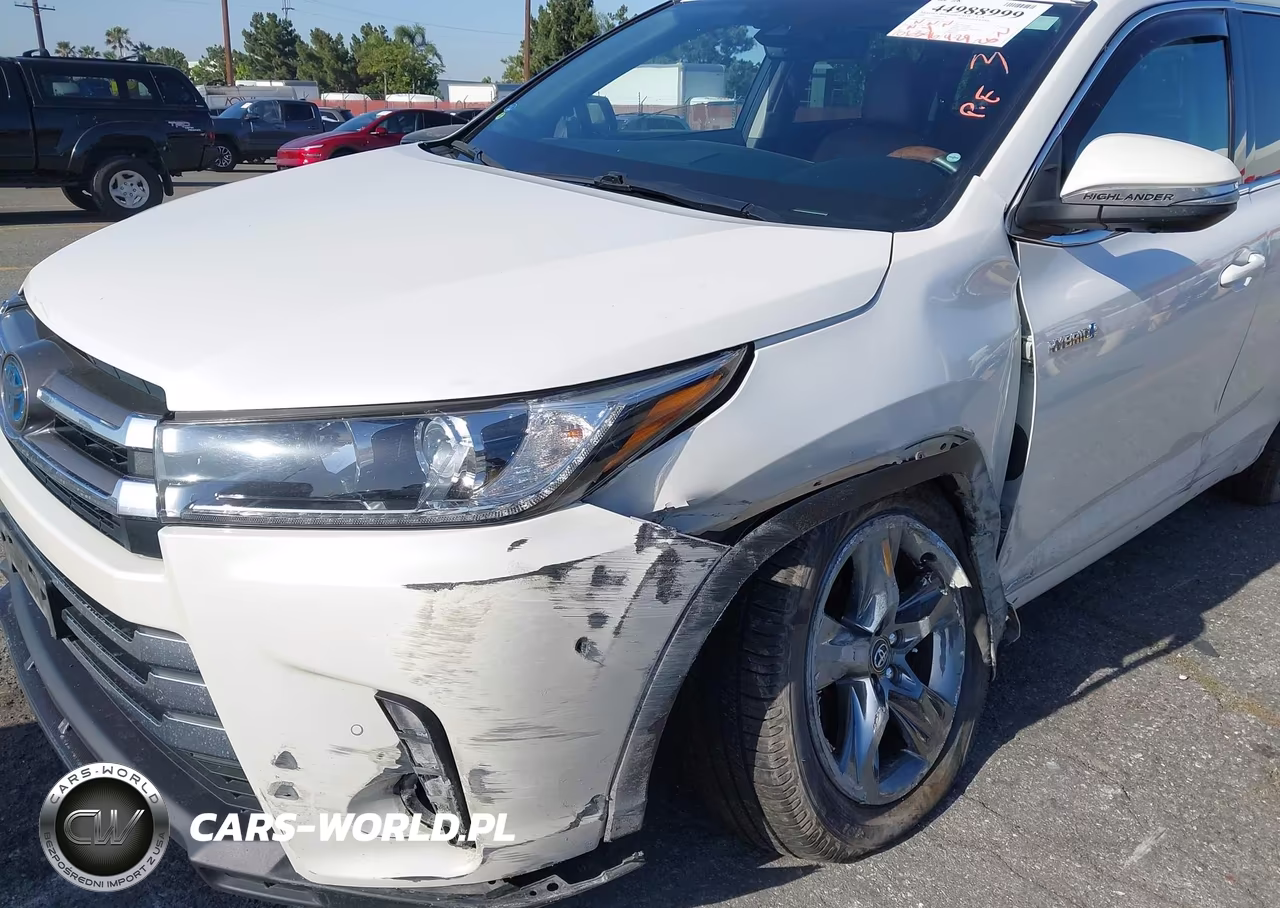 2018 Toyota Highlander Hybrid Limited Platinum VIN:5TDDGRFH7JS038595 - 6