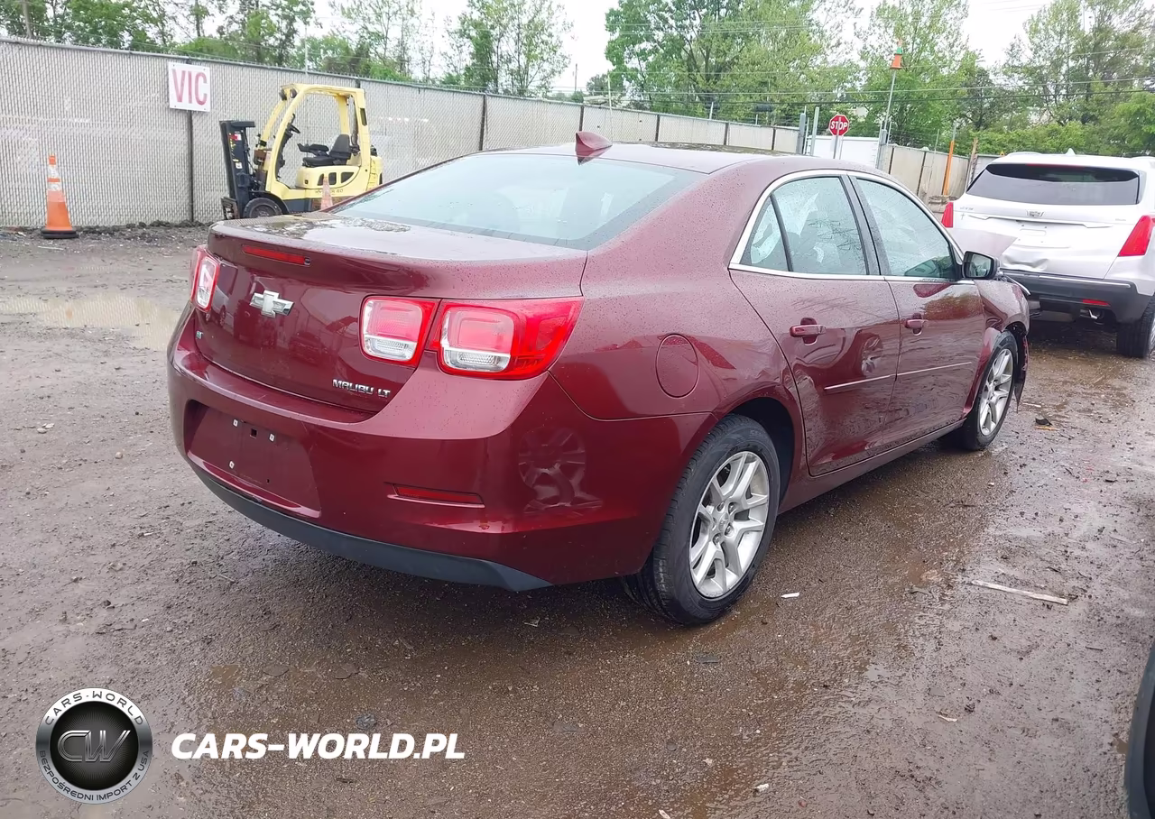 2015 Chevrolet Malibu 1Lt VIN:1G11C5SL2FF198384 - 4