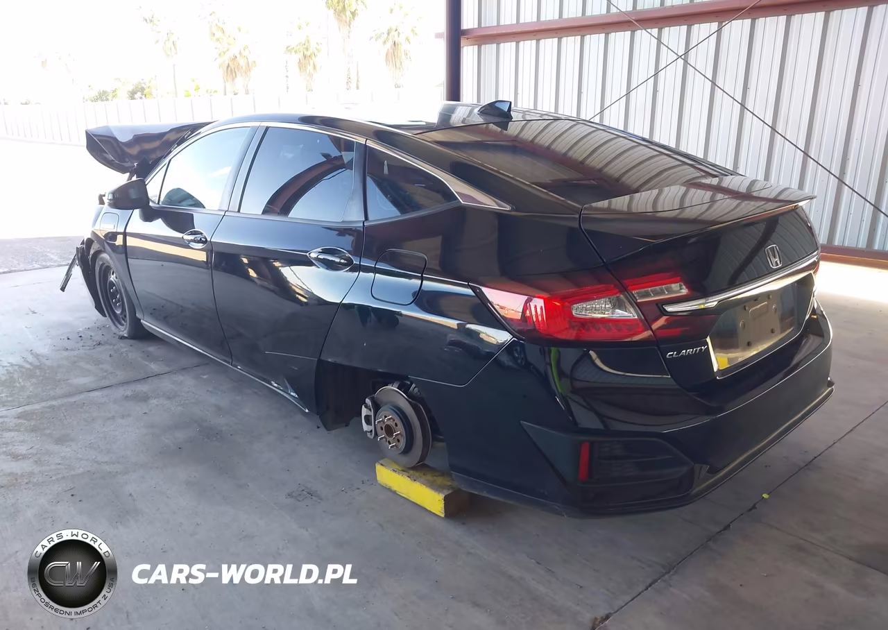 2018 Honda Clarity Plug-In Hybrid VIN:JHMZC5F17JC011619 - 3