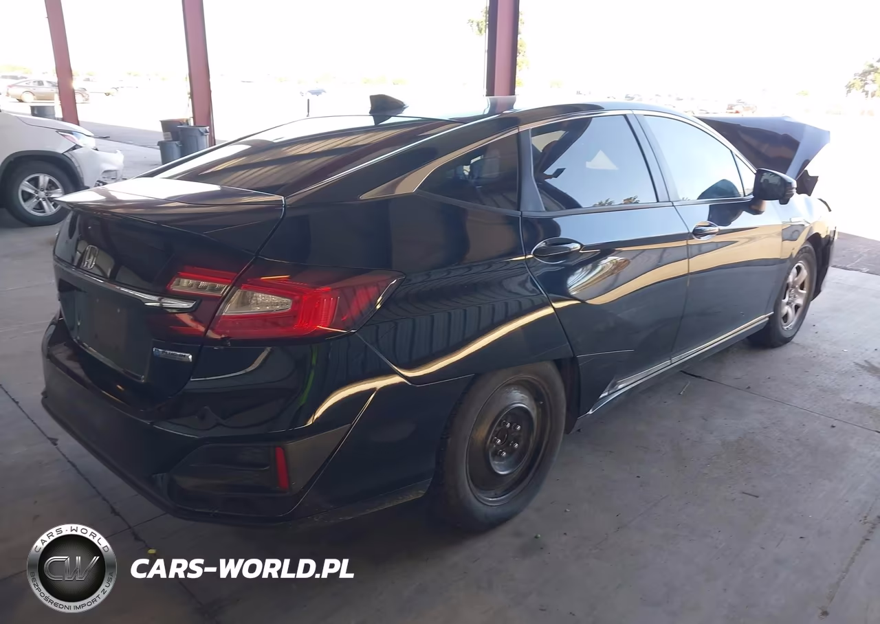 2018 Honda Clarity Plug-In Hybrid VIN:JHMZC5F17JC011619 - 4
