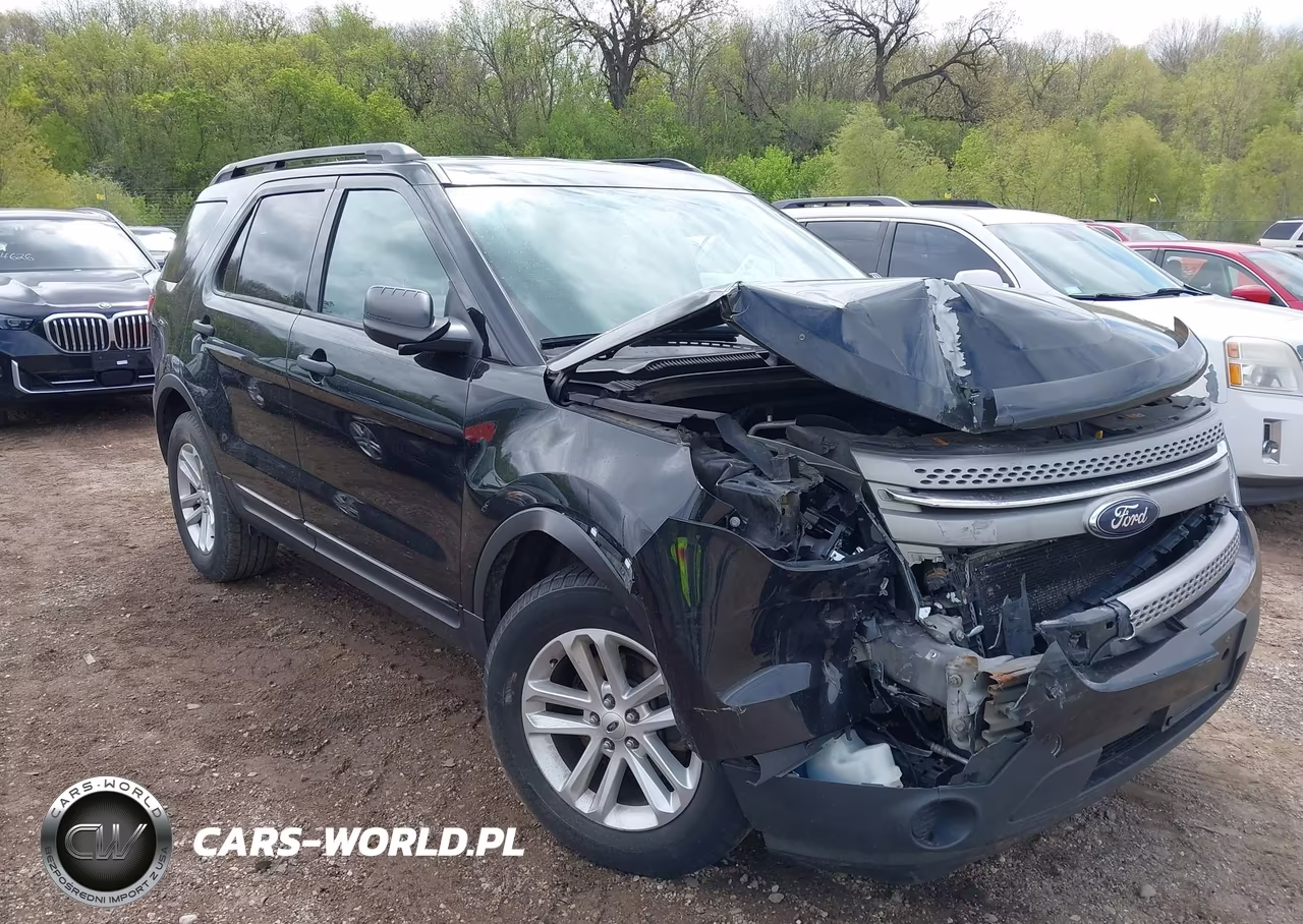 2015 Ford Explorer – zdjęcie 1 z 17