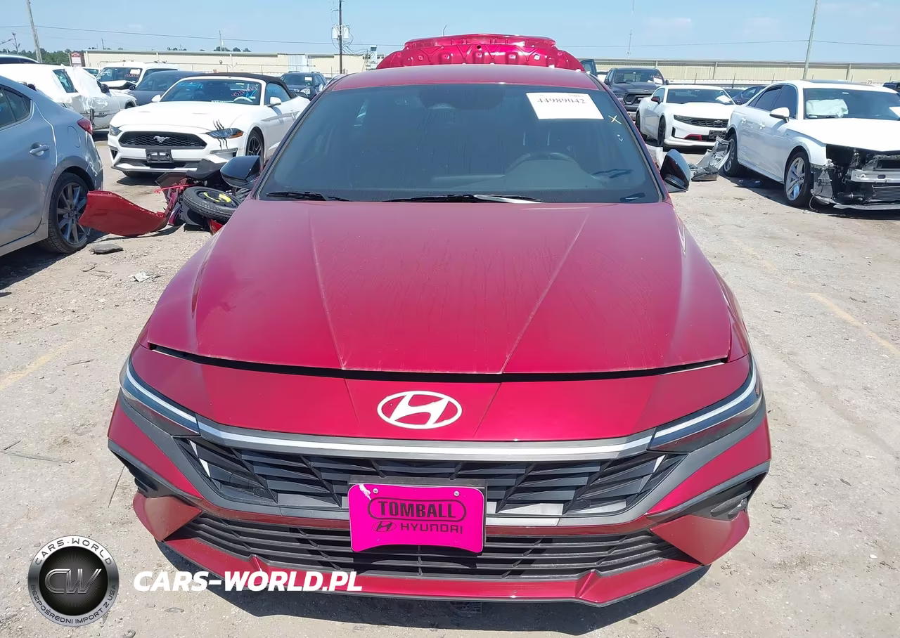 2025 Hyundai Elantra Sel Sport VIN:KMHLM4DGXSU883676 - 13