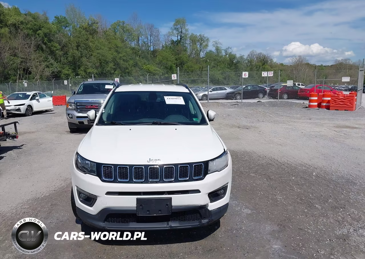 2019 Jeep Compass Latitude 4X4 VIN:3C4NJDBB5KT839043 - 12