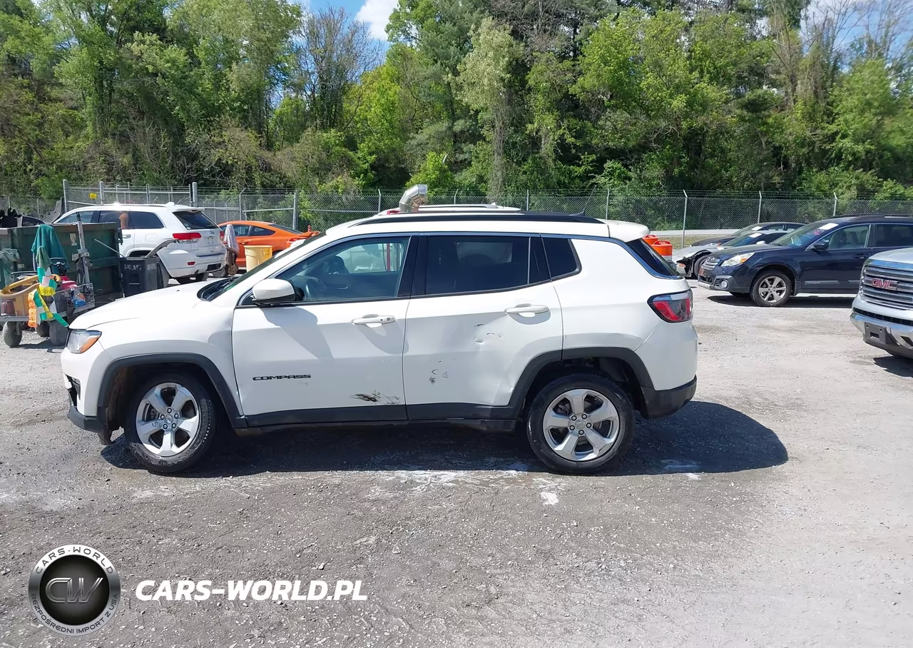 2019 Jeep Compass Latitude 4X4 VIN:3C4NJDBB5KT839043 - 14
