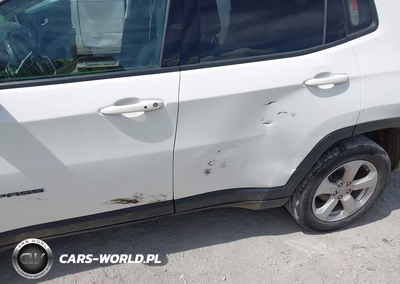 2019 Jeep Compass Latitude 4X4 VIN:3C4NJDBB5KT839043 - 6