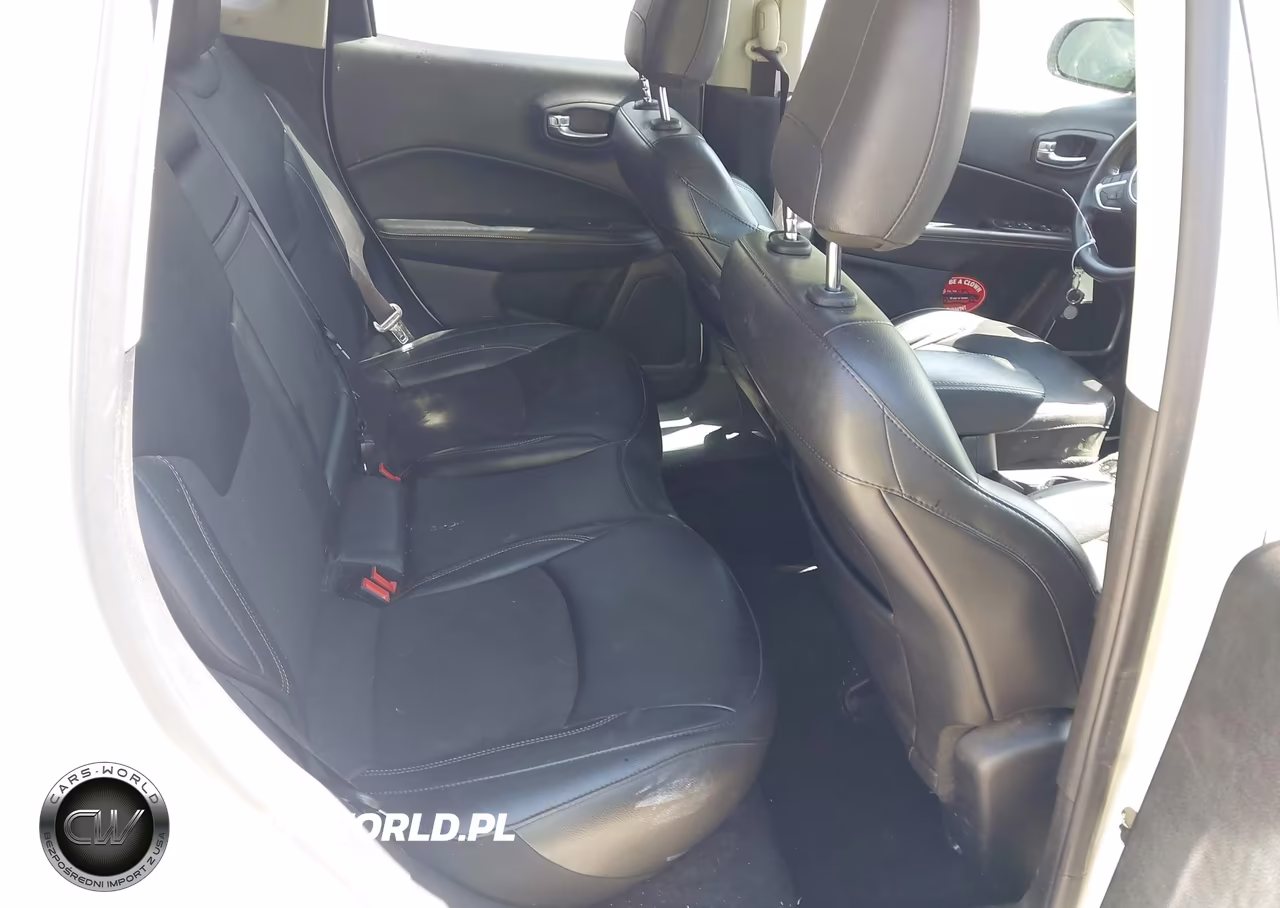 2019 Jeep Compass Latitude 4X4 VIN:3C4NJDBB5KT839043 - 8