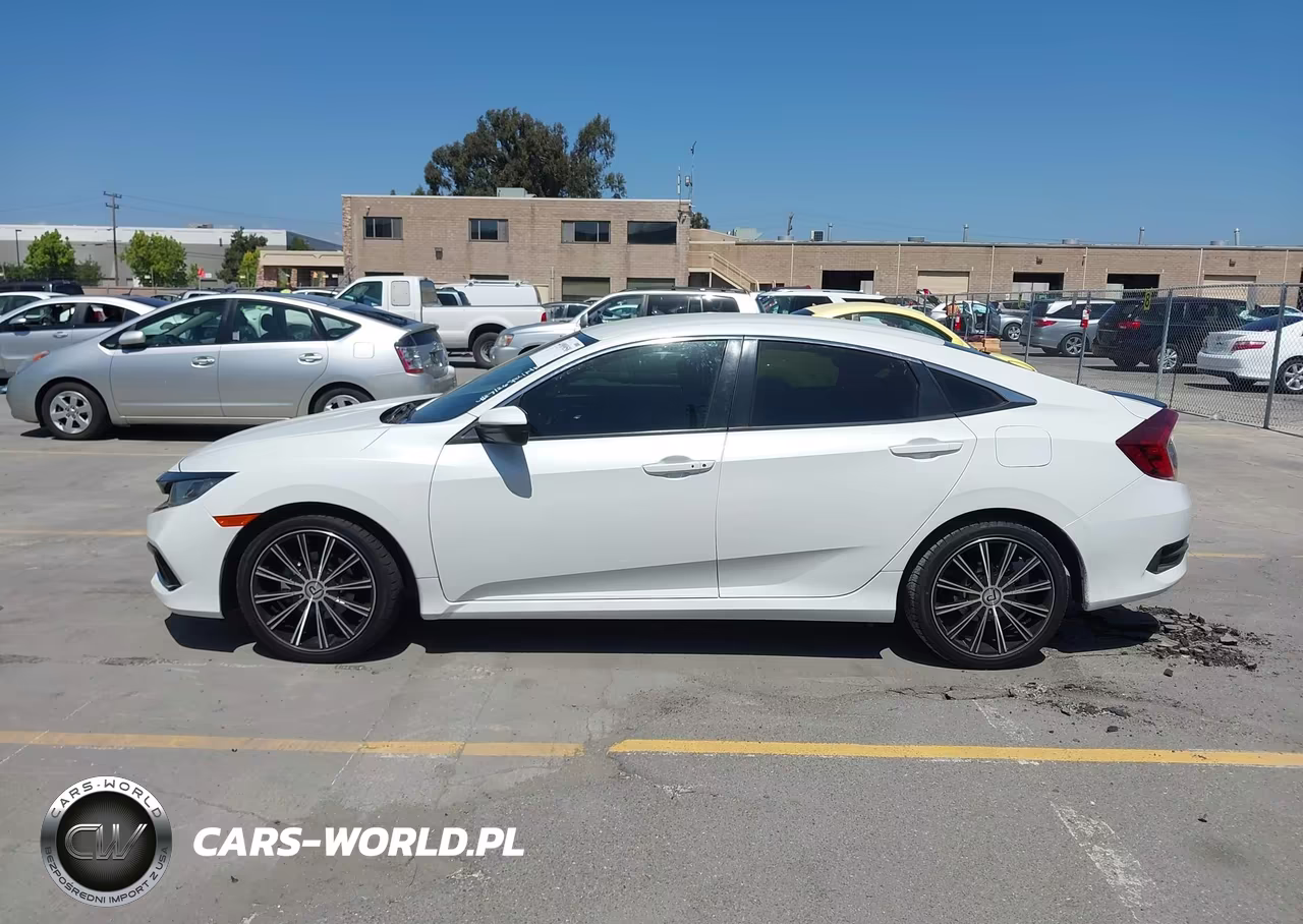 2019 Honda Civic Sport VIN:19XFC2F83KE204800 - 15