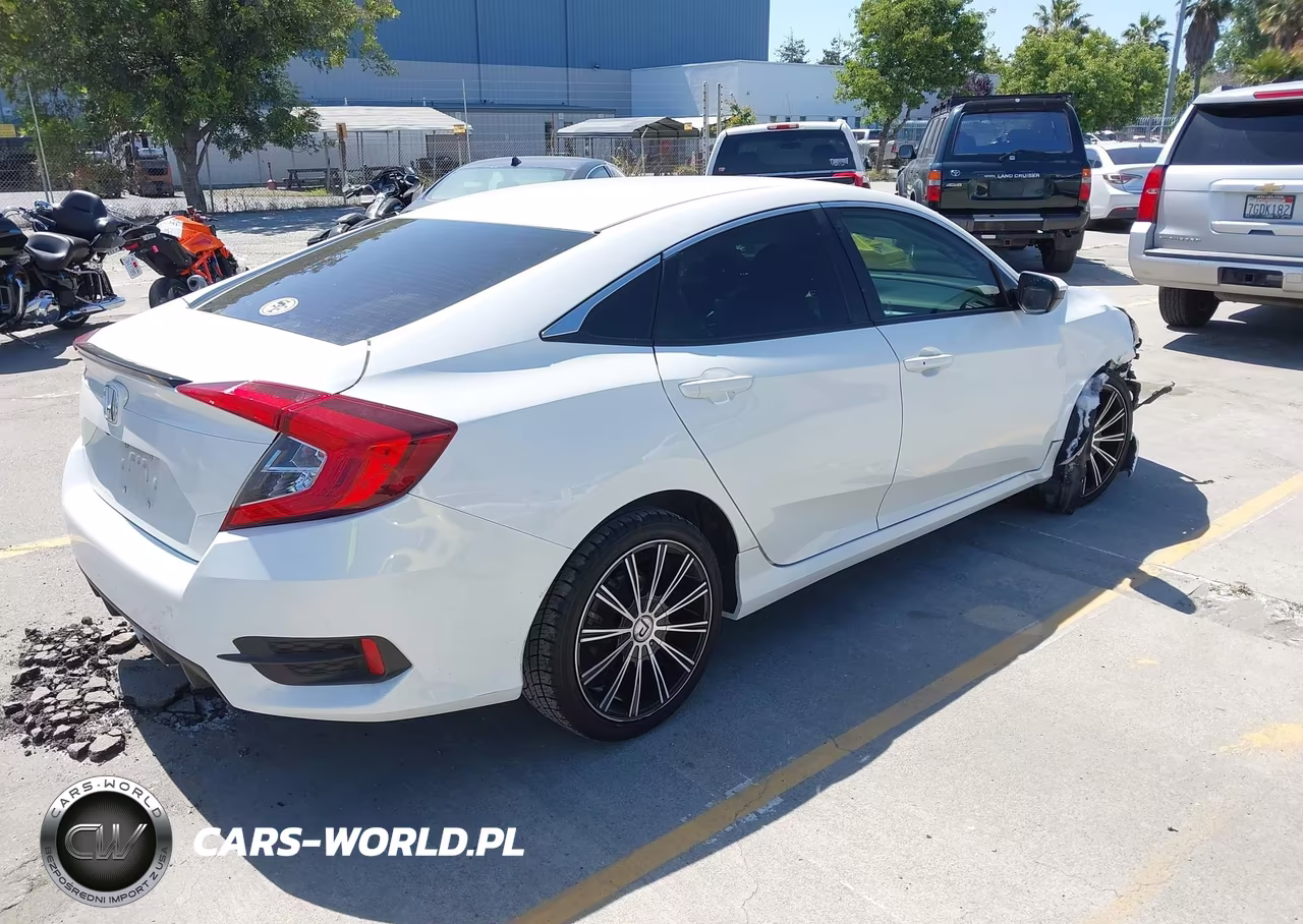 2019 Honda Civic Sport VIN:19XFC2F83KE204800 - 4