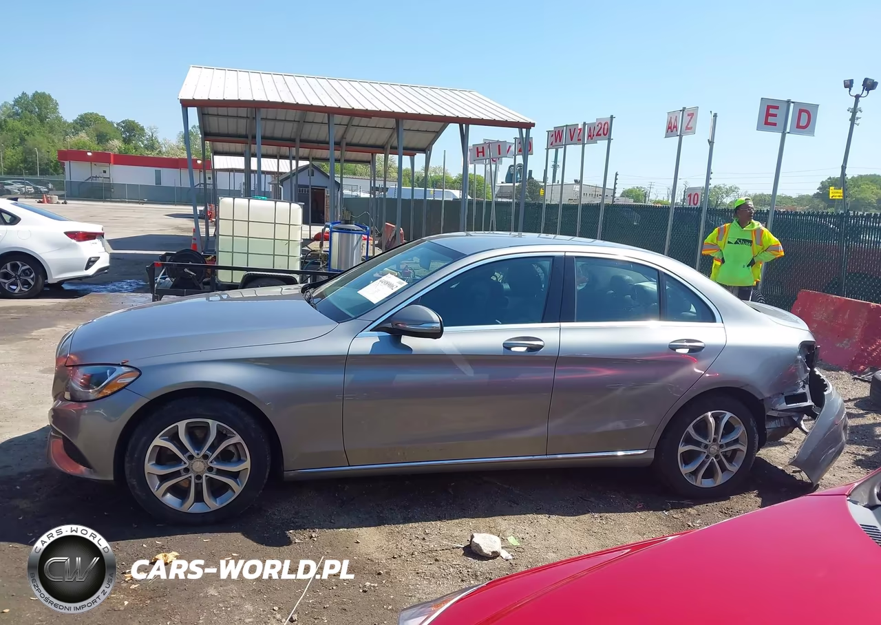 2015 Mercedes-Benz C 300 4Matic VIN:55SWF4KB0FU090404 - 15