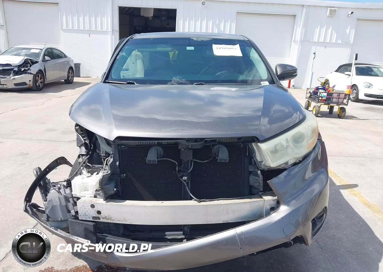 2014 Toyota Highlander Le VIN:5TDZARFH2ES005999 - 12