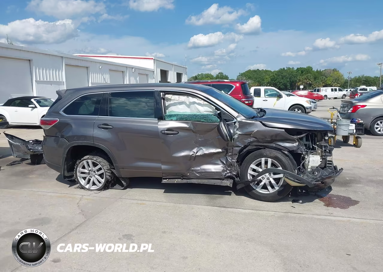 2014 Toyota Highlander Le VIN:5TDZARFH2ES005999 - 13
