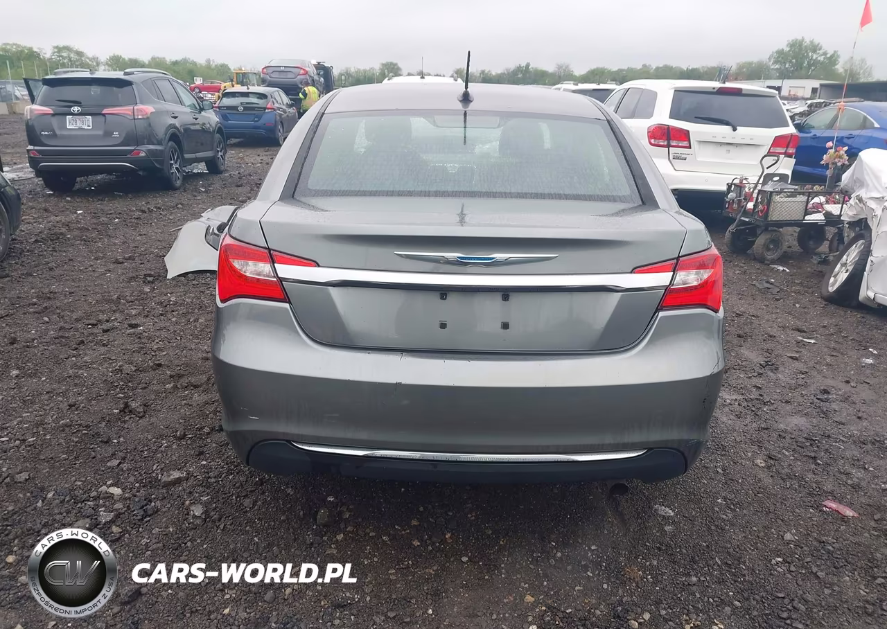 2012 Chrysler 200 Touring VIN:1C3CCBBB5CN278337 - 17