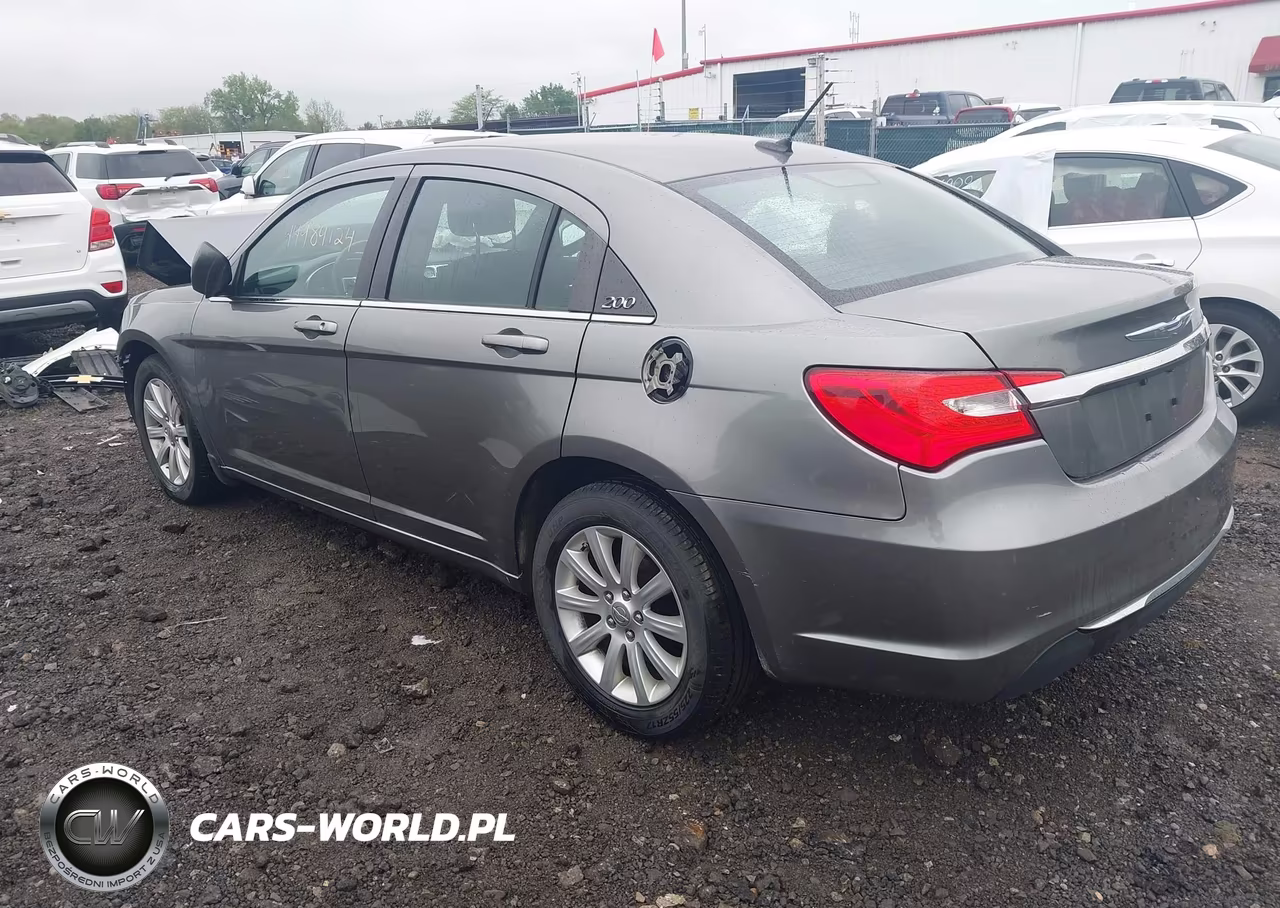 2012 Chrysler 200 Touring VIN:1C3CCBBB5CN278337 - 3
