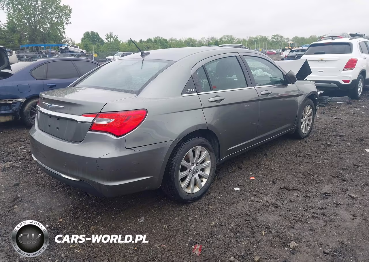 2012 Chrysler 200 Touring VIN:1C3CCBBB5CN278337 - 4
