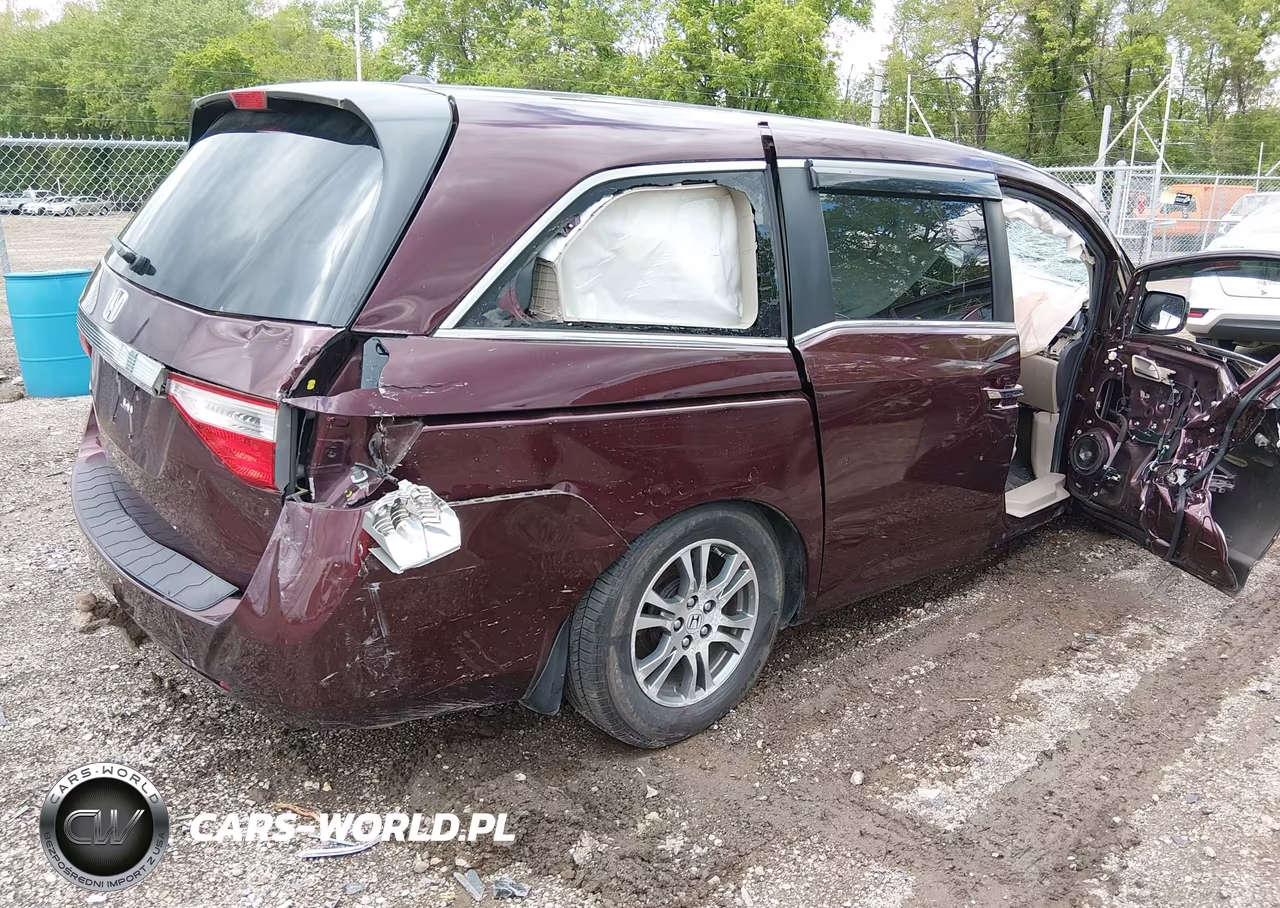2013 Honda Odyssey Ex-L VIN:5FNRL5H66DB067102 - 4