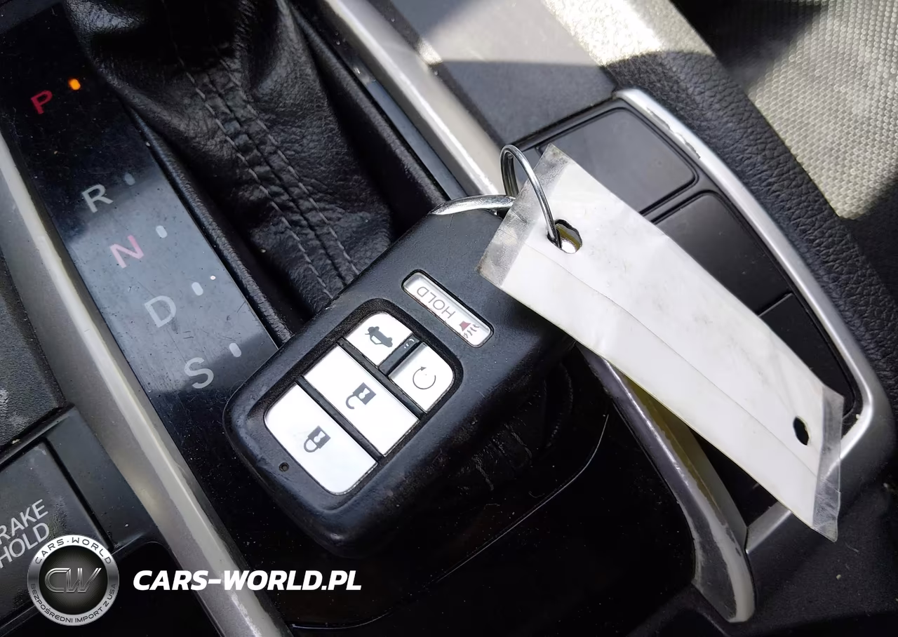 2016 Honda Civic Touring VIN:2HGFC1F94GH631676 - 11
