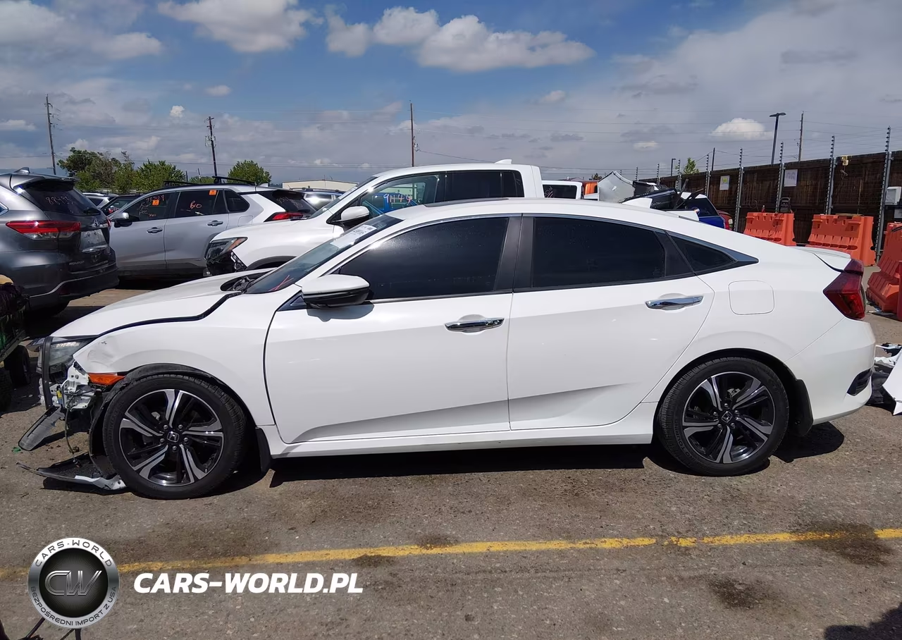 2016 Honda Civic Touring VIN:2HGFC1F94GH631676 - 15