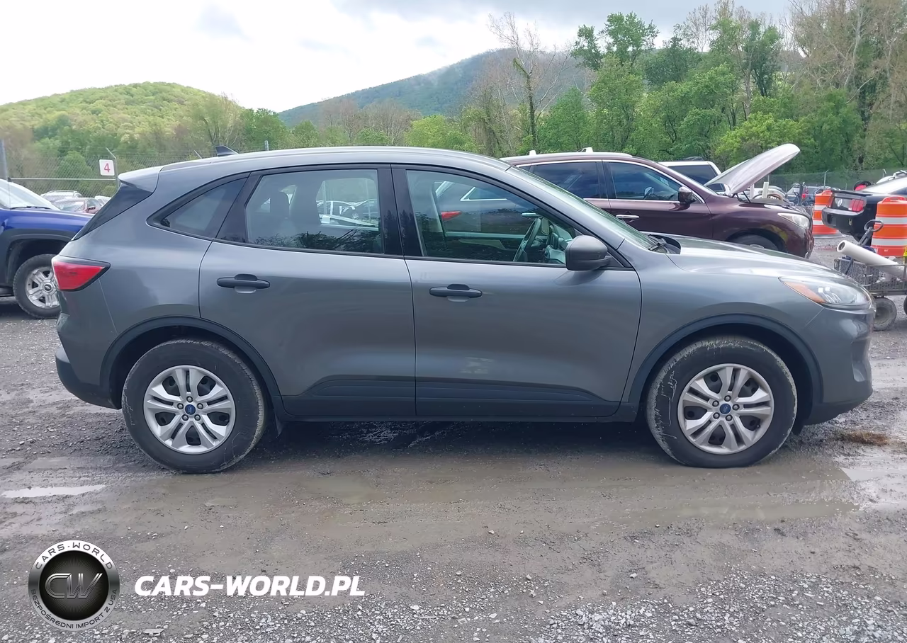 2022 Ford Escape S VIN:1FMCU9F65NUB29297 - 13