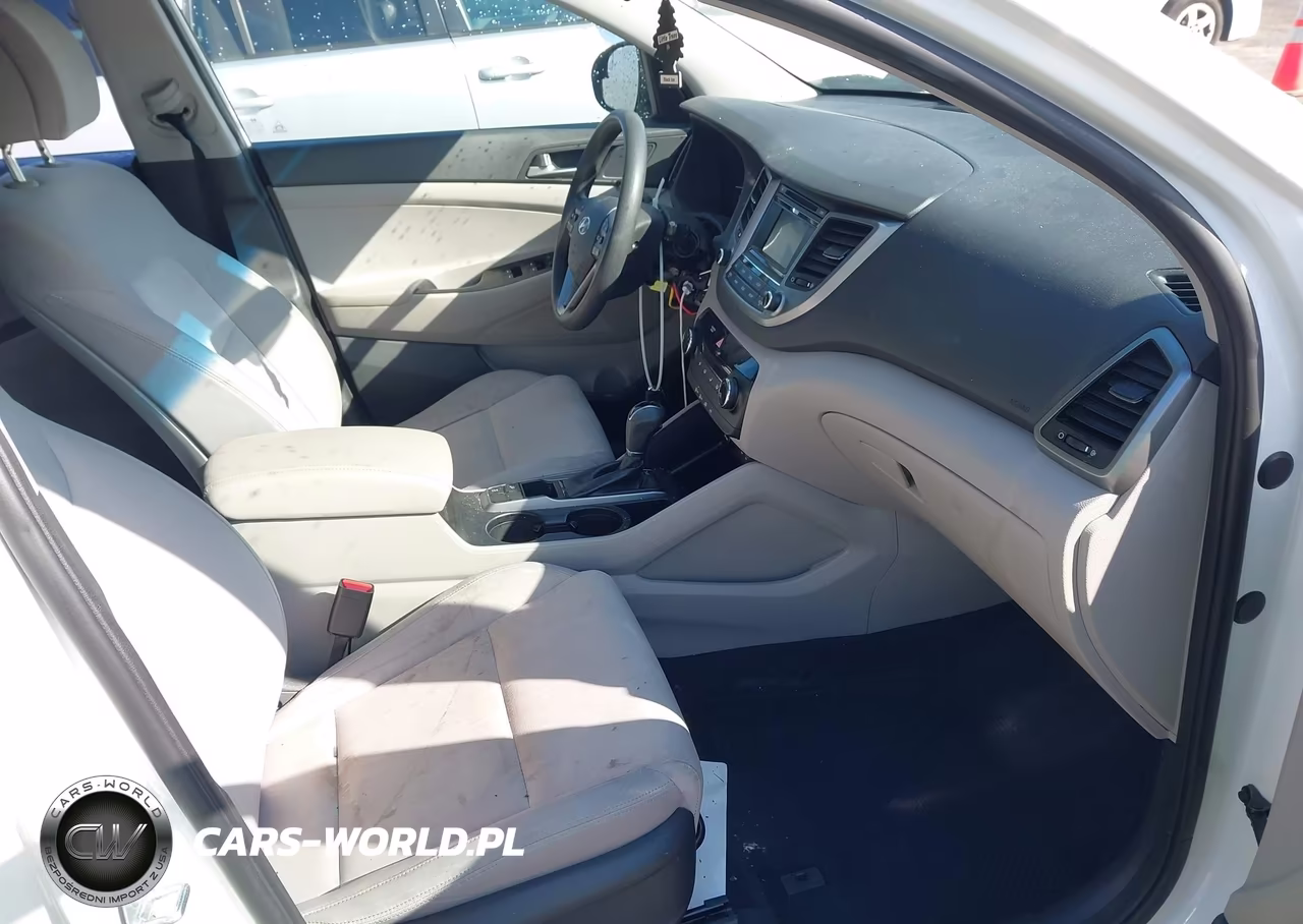 2018 Hyundai Tucson Se VIN:KM8J2CA48JU676140 - 5