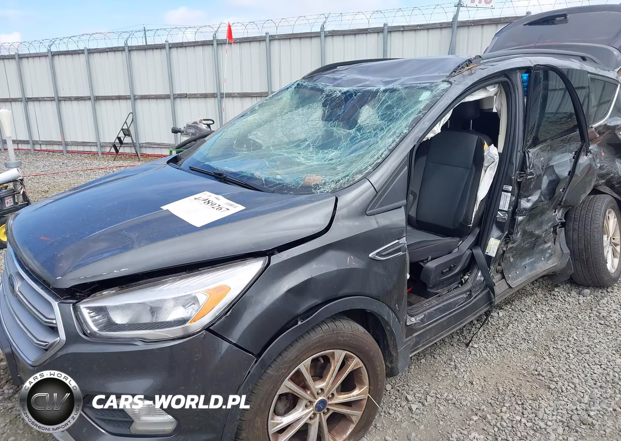 2017 Ford Escape Se VIN:1FMCU0GD0HUE32971 - 6