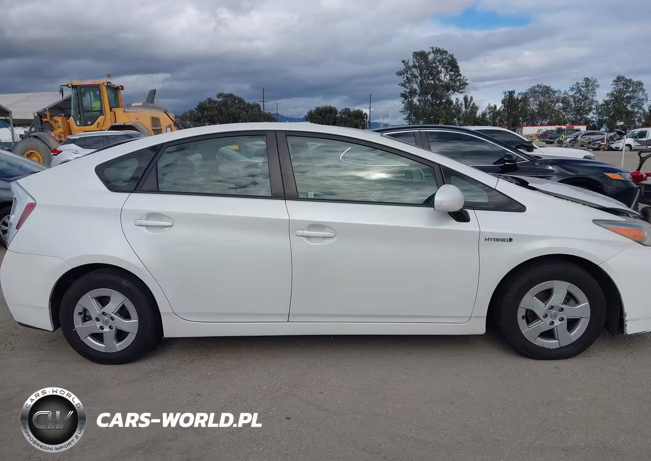 2011 Toyota Prius VIN:JTDKN3DU4B1436033 - 12