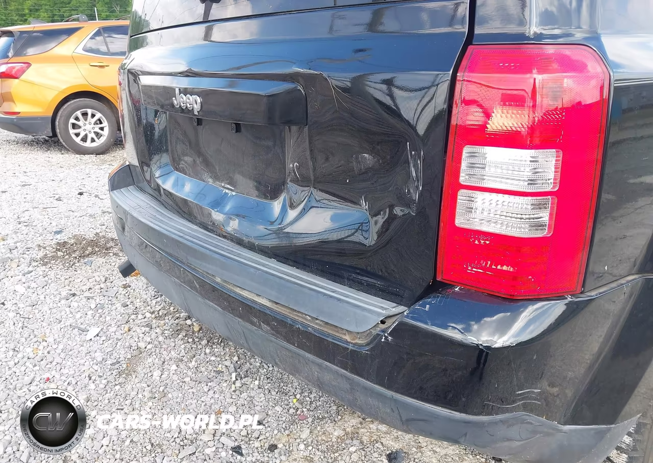 2015 Jeep Patriot Sport VIN:1C4NJPBB3FD349682 - 14