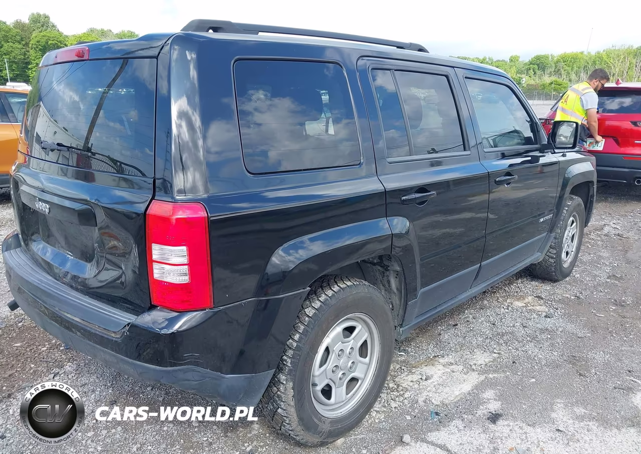 2015 Jeep Patriot Sport VIN:1C4NJPBB3FD349682 - 4