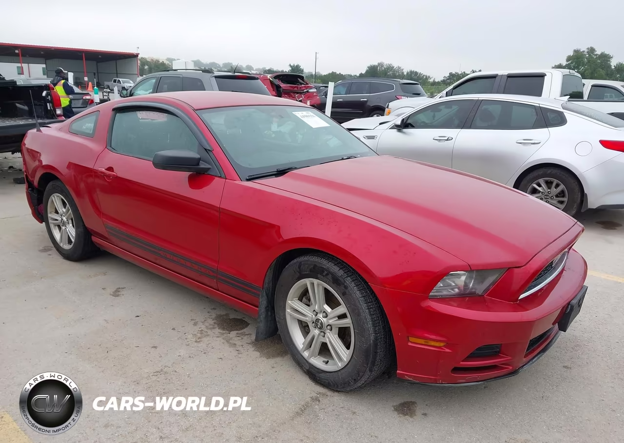 2013 Ford Mustang V6