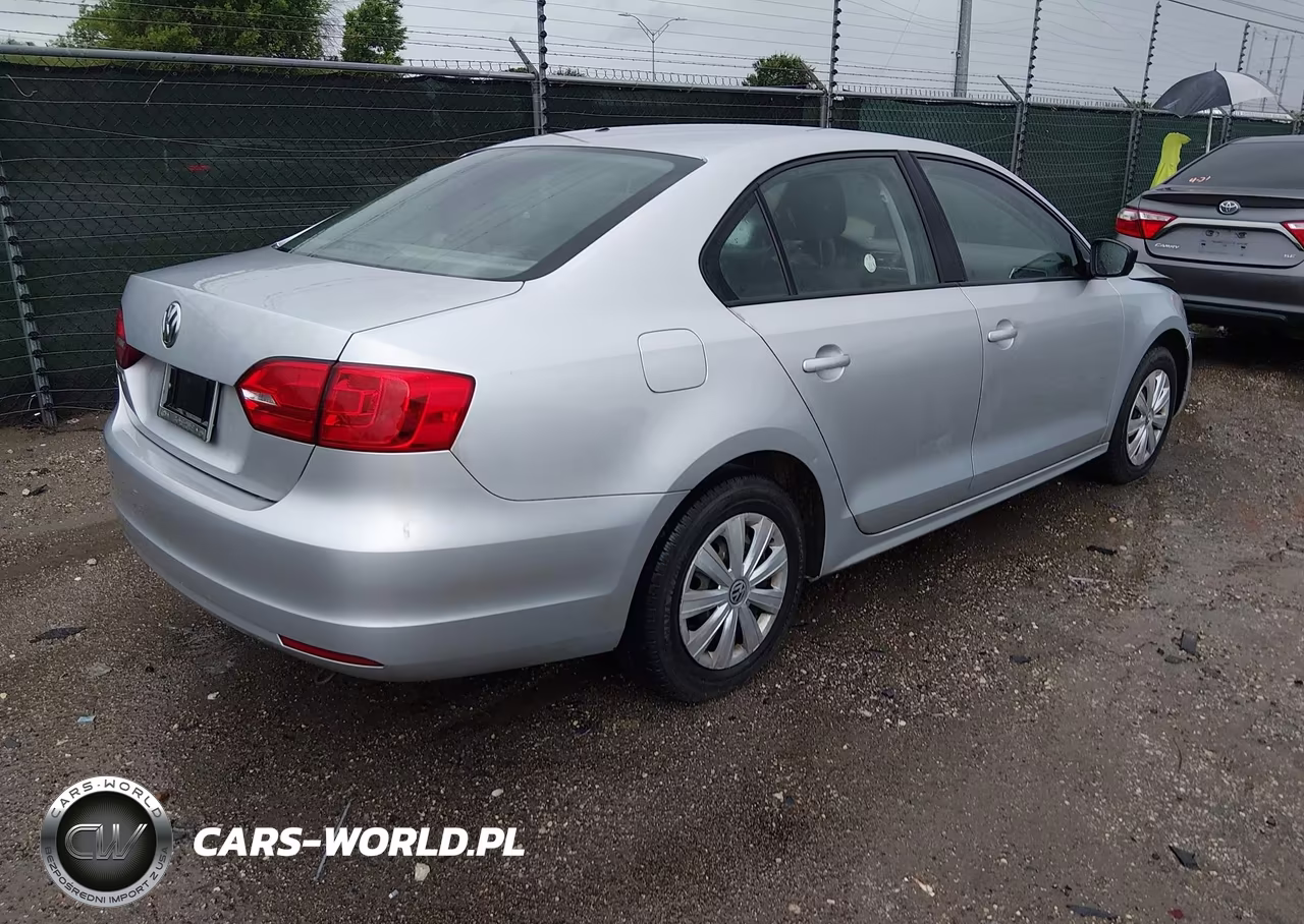 2014 Volkswagen Jetta 2.0L S VIN:3VW1K7AJ2EM371256 - 4
