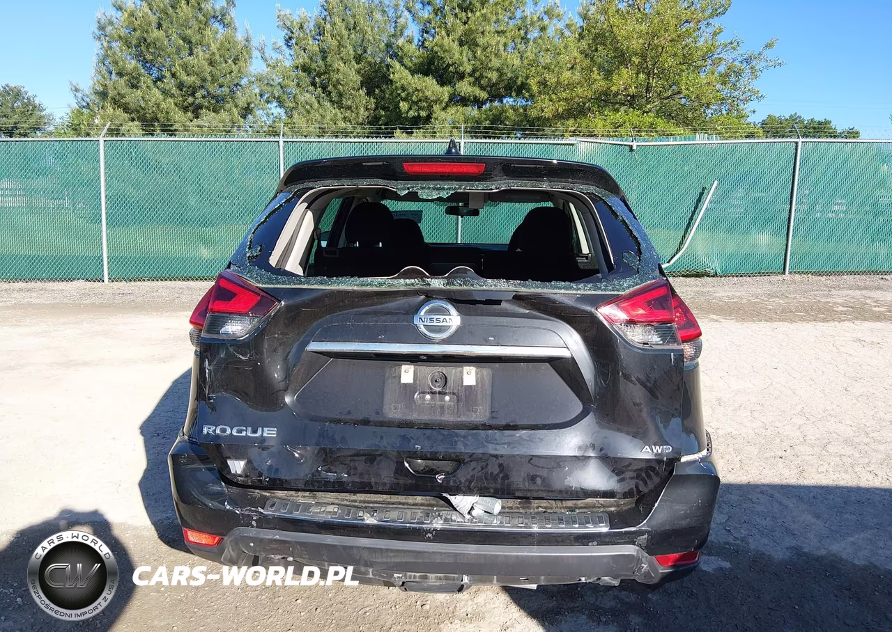 2018 Nissan Rogue S VIN:5N1AT2MV0JC720004 - 17