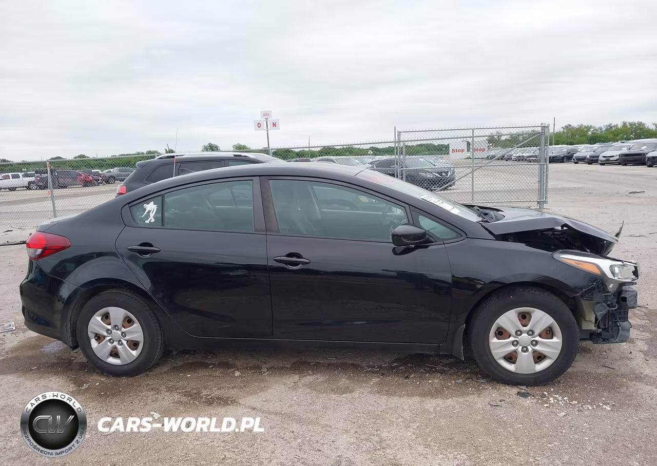 2018 Kia Forte Lx VIN:3KPFK4A77JE239478 - 14