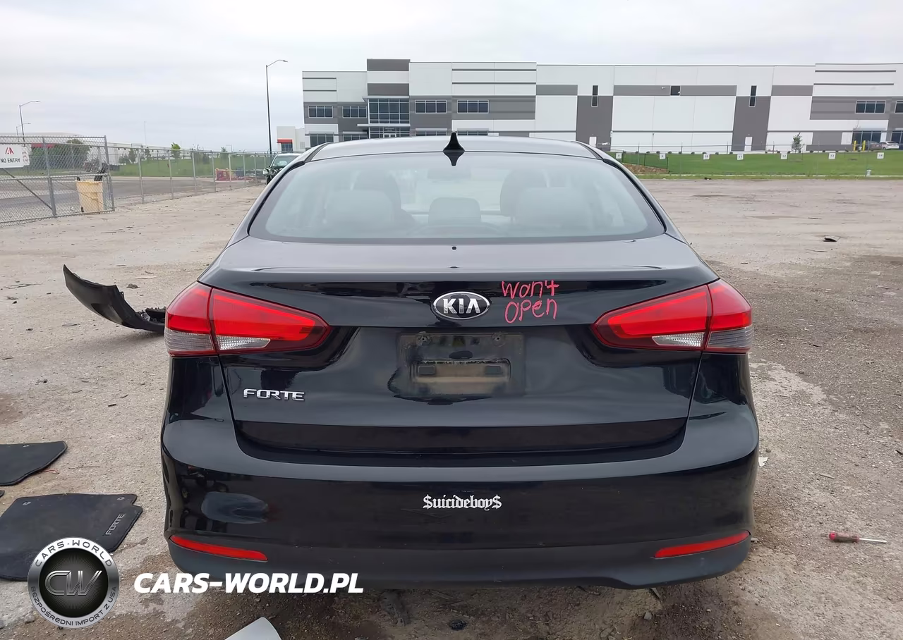 2018 Kia Forte Lx VIN:3KPFK4A77JE239478 - 17