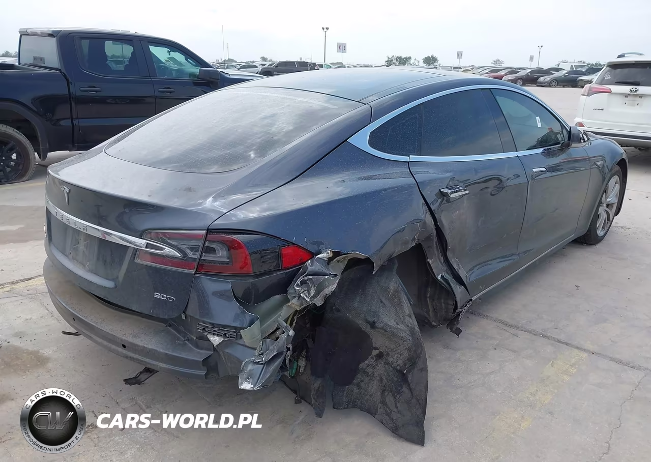 2015 Tesla Model S 70D-85D-P85D VIN:5YJSA1E2XFF101949 - 4