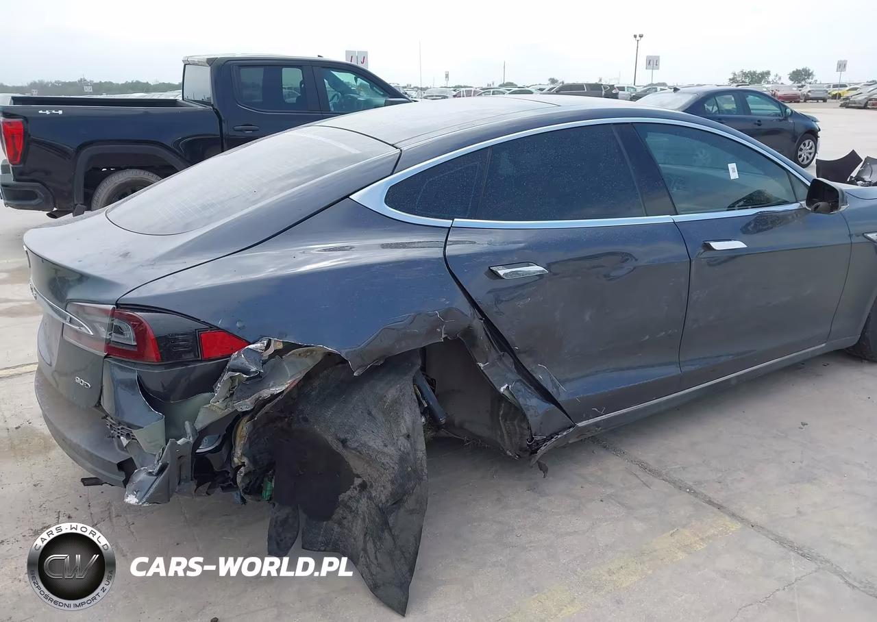 2015 Tesla Model S 70D-85D-P85D VIN:5YJSA1E2XFF101949 - 6