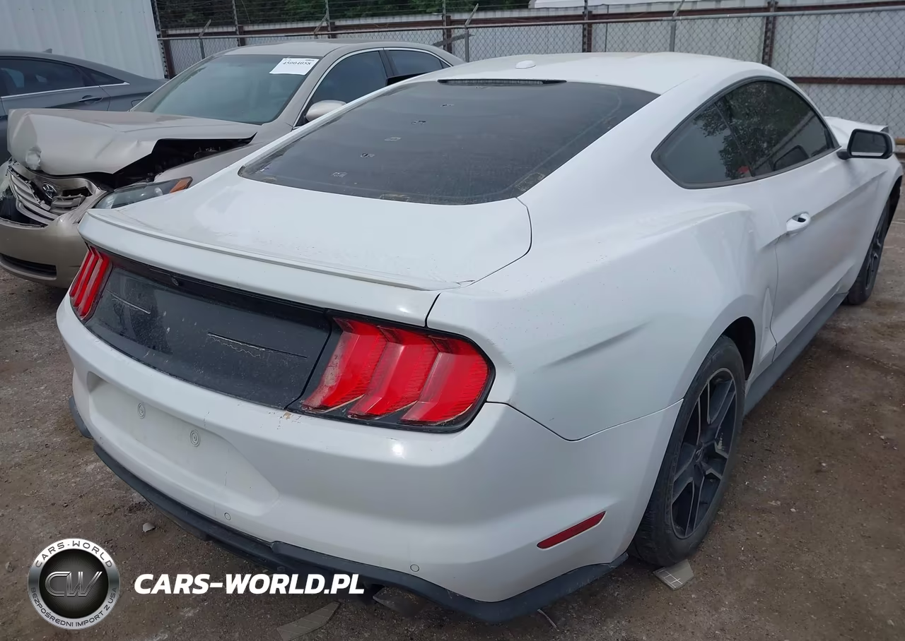 2018 Ford Mustang Ecoboost VIN:1FA6P8TH4J5172094 - 4