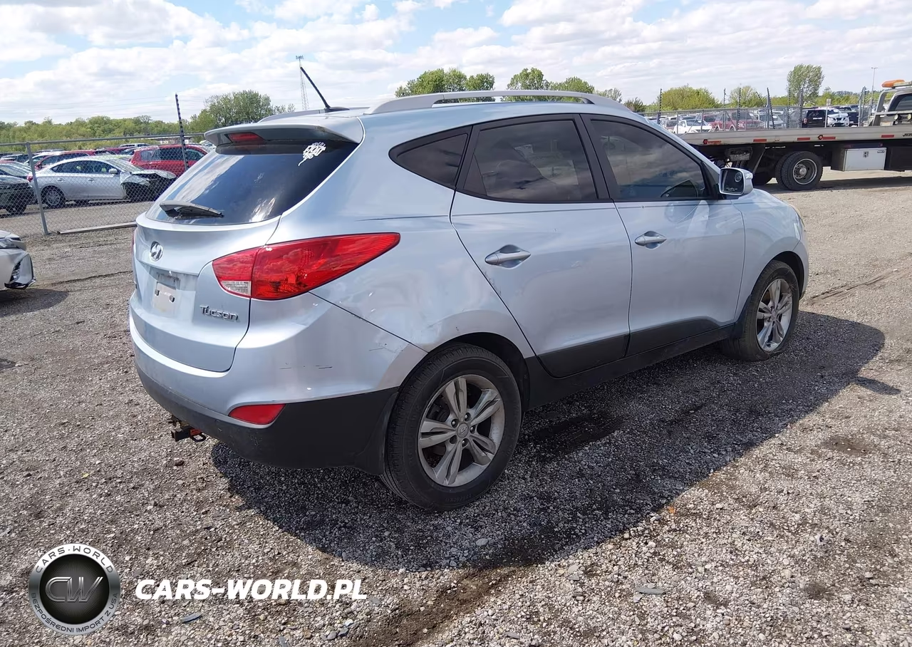 2013 Hyundai Tucson Gls VIN:KM8JU3AC3DU693546 - 4