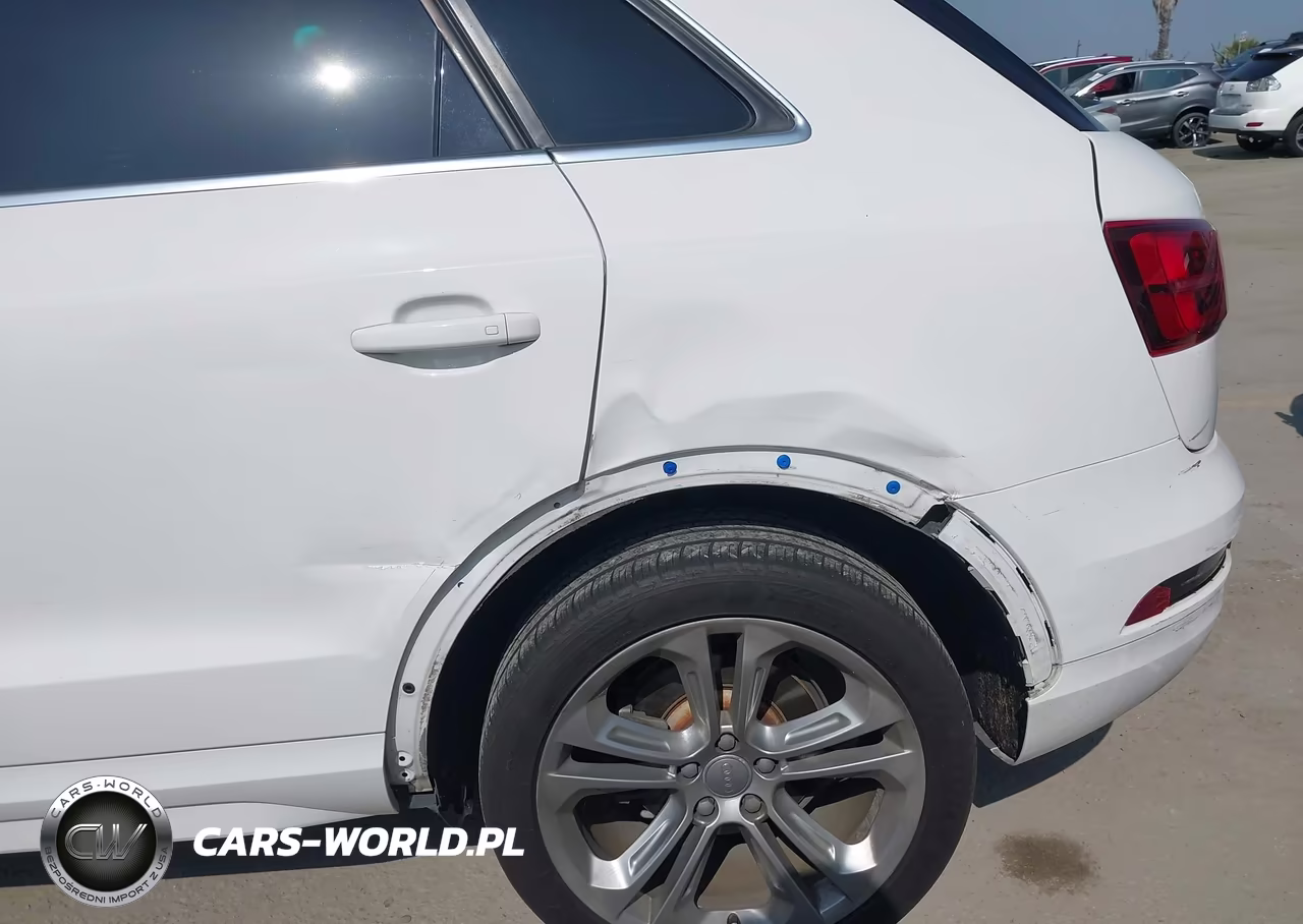 2017 Audi Q3 2.0T Premium VIN:WA1JCCFS3HR003983 - 6