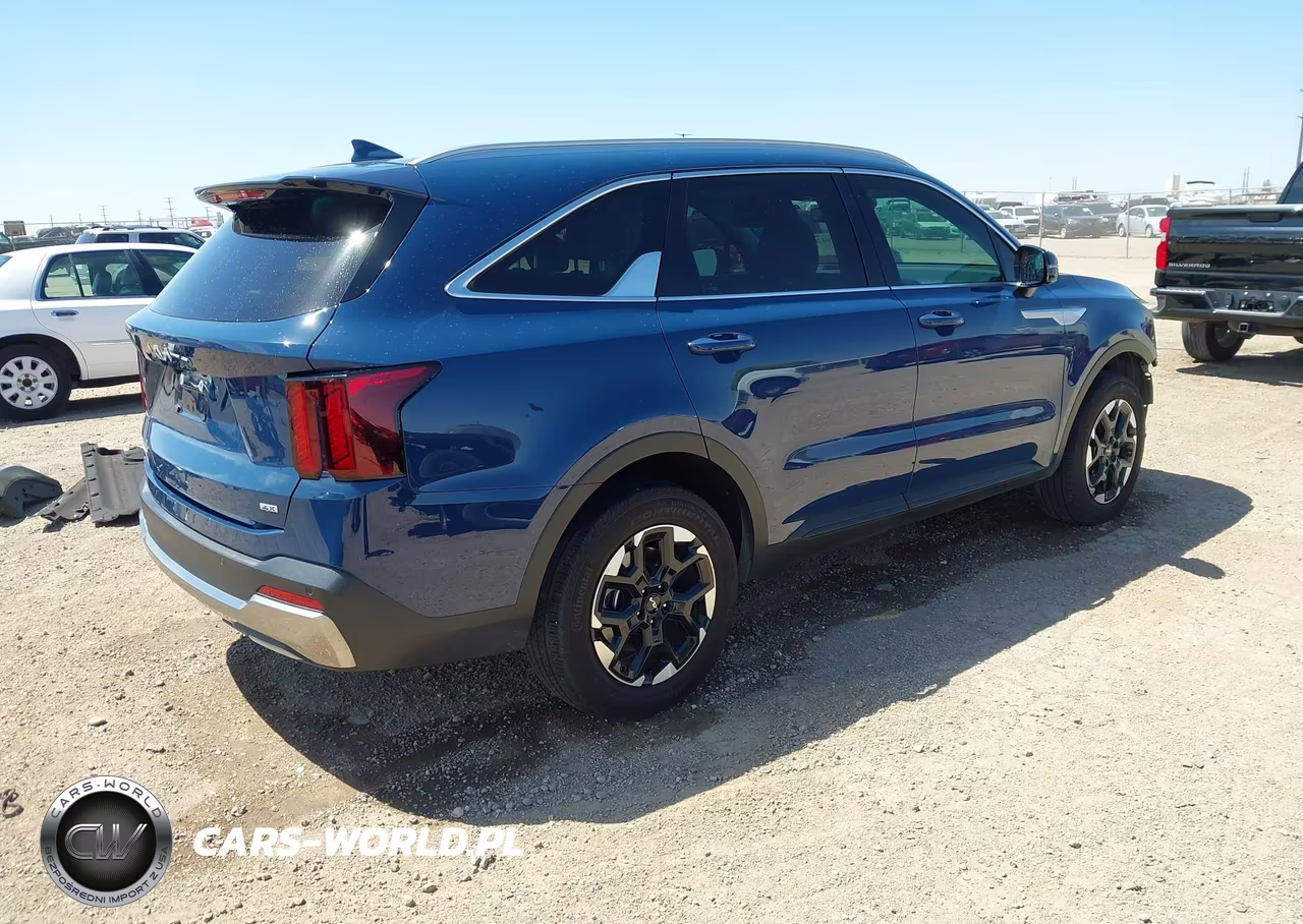2025 Kia Sorento S VIN:5XYRLDJC5SG341874 - 4