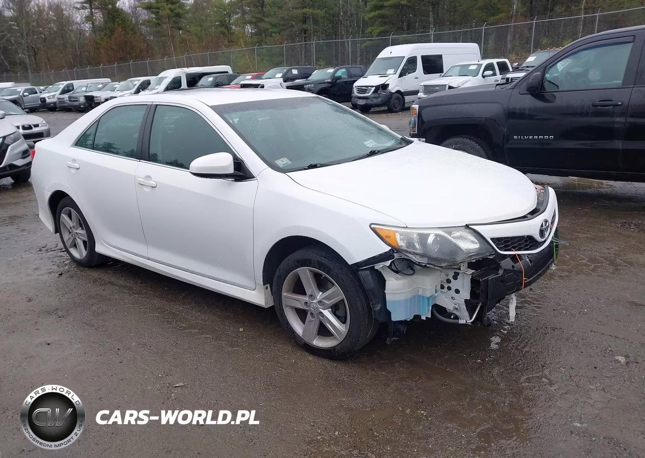 2014 Toyota Camry Se – zdjęcie 1 z 17