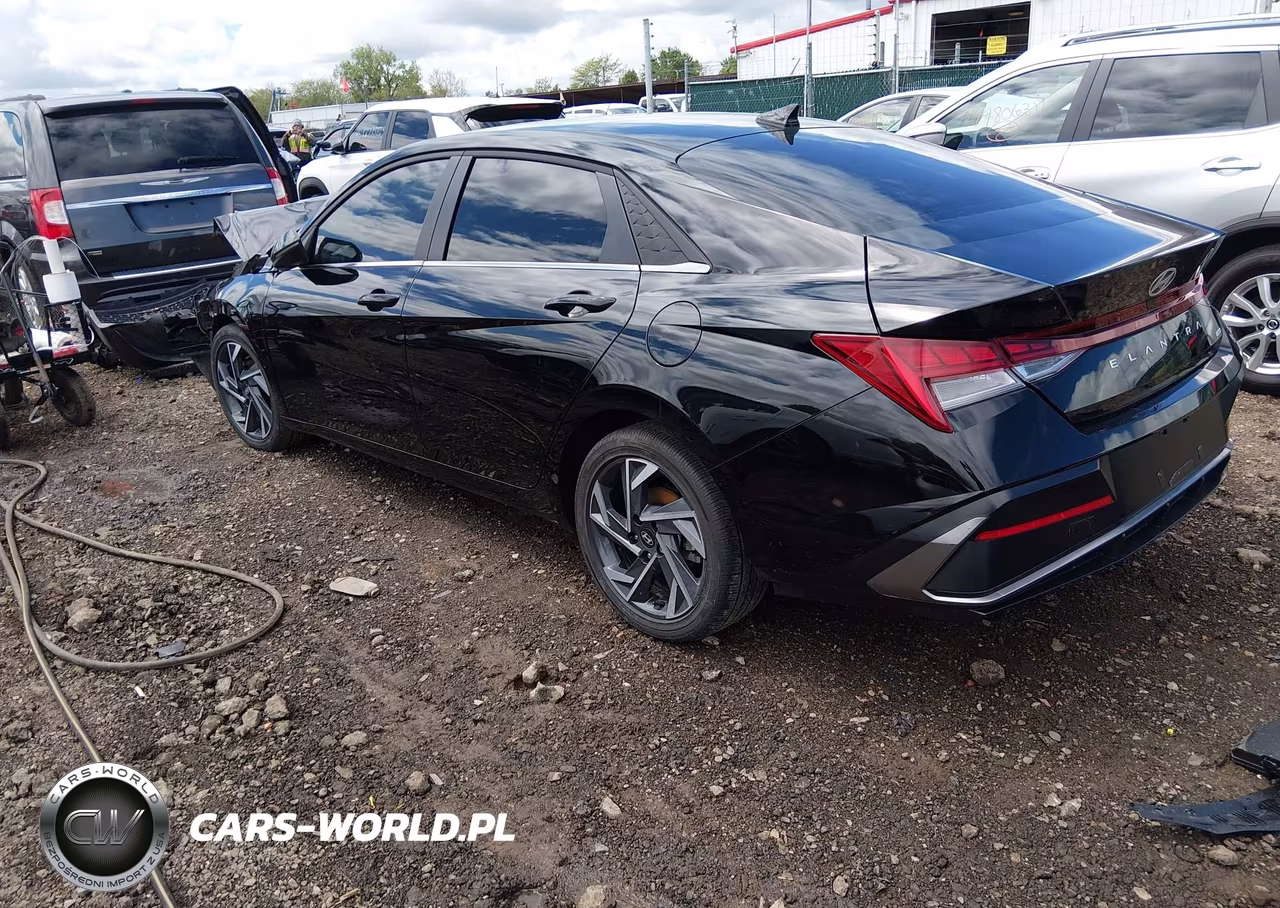 2025 Hyundai Elantra Hybrid Limited VIN:KMHLN4DJ7SU153846 - 3