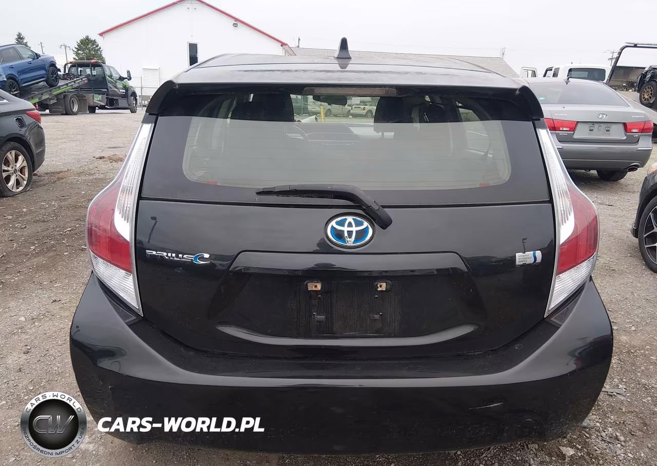 2016 Toyota Prius C Two VIN:JTDKDTB39G1120325 - 16