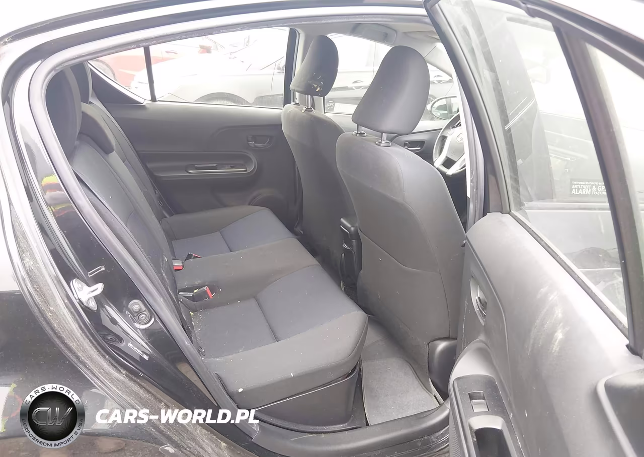 2016 Toyota Prius C Two VIN:JTDKDTB39G1120325 - 8