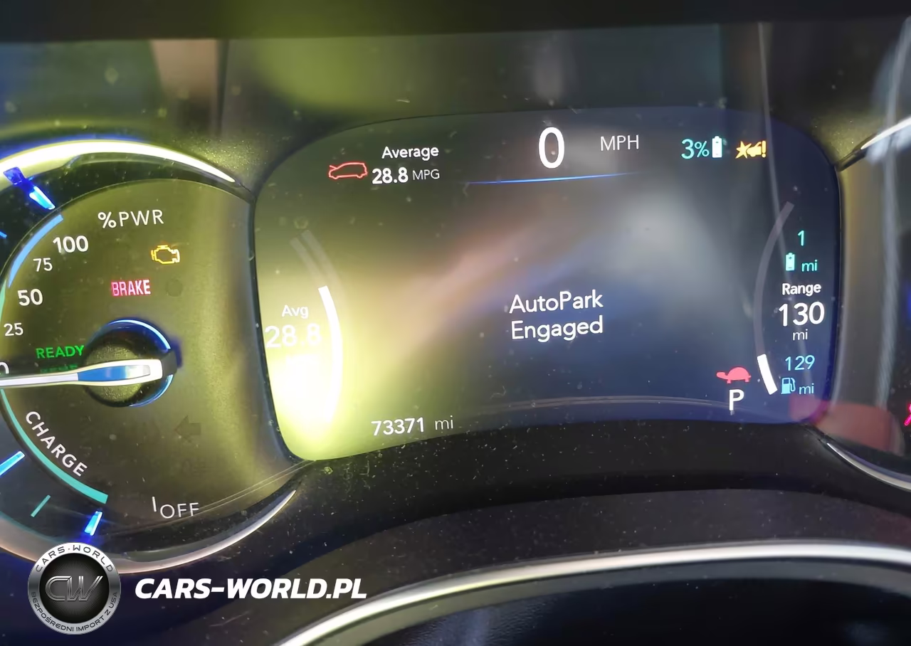 2021 Chrysler Pacifica Hybrid Limited VIN:2C4RC1S7XMR577113 - 16