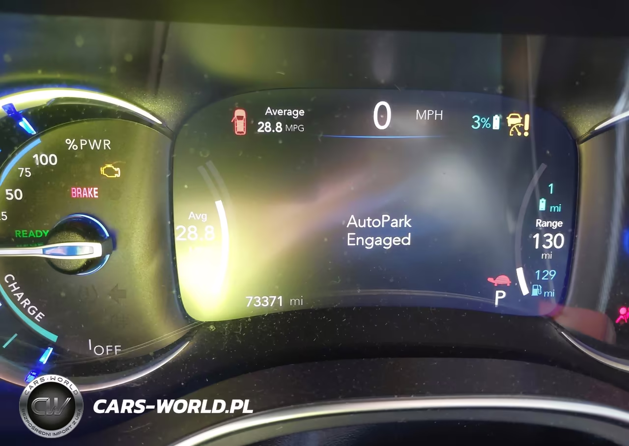 2021 Chrysler Pacifica Hybrid Limited VIN:2C4RC1S7XMR577113 - 7
