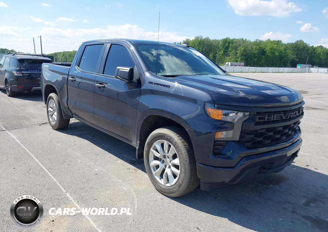 2023 Chevrolet Silverado 1500 4Wd Short Bed Custom – zdjęcie 1 z 18