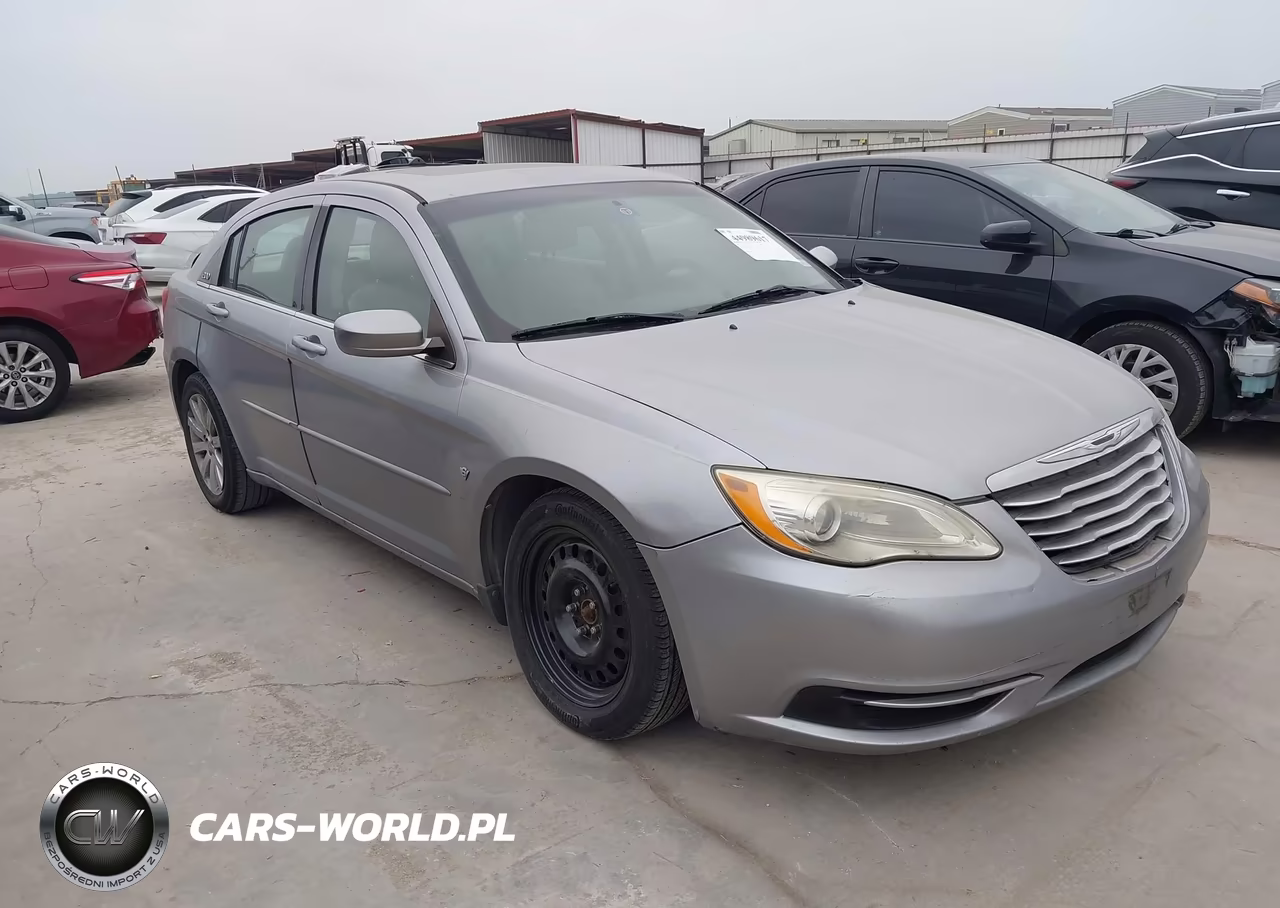 2013 Chrysler 200 Touring