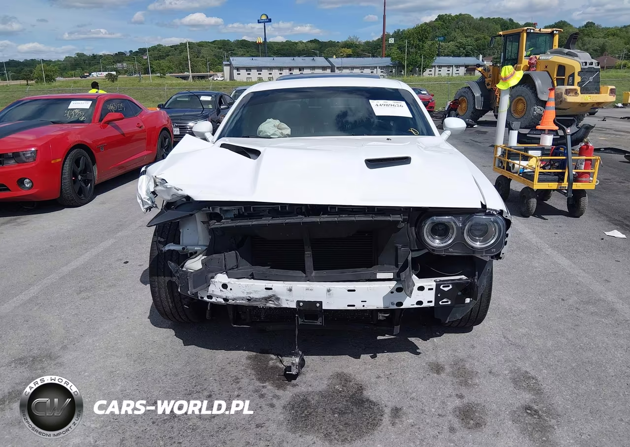 2018 Dodge Challenger Sxt Plus VIN:2C3CDZAGXJH258397 - 13